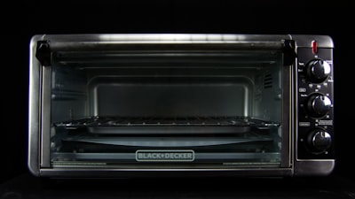 韩国电影《寄生虫》海报 - 奥斯卡获奖影片，贫富家庭之间的荒诞故事